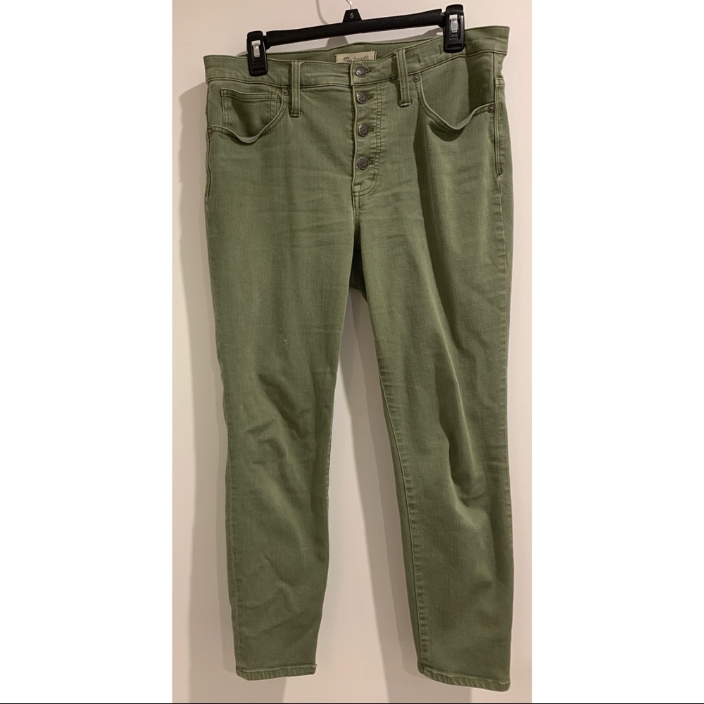 9" Mid-Rise Skinny Crop Jeans: Button-Front